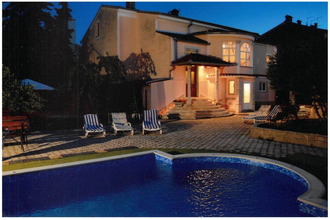 Giovanna Boutique Rooms & Pool Pula Bagian luar foto