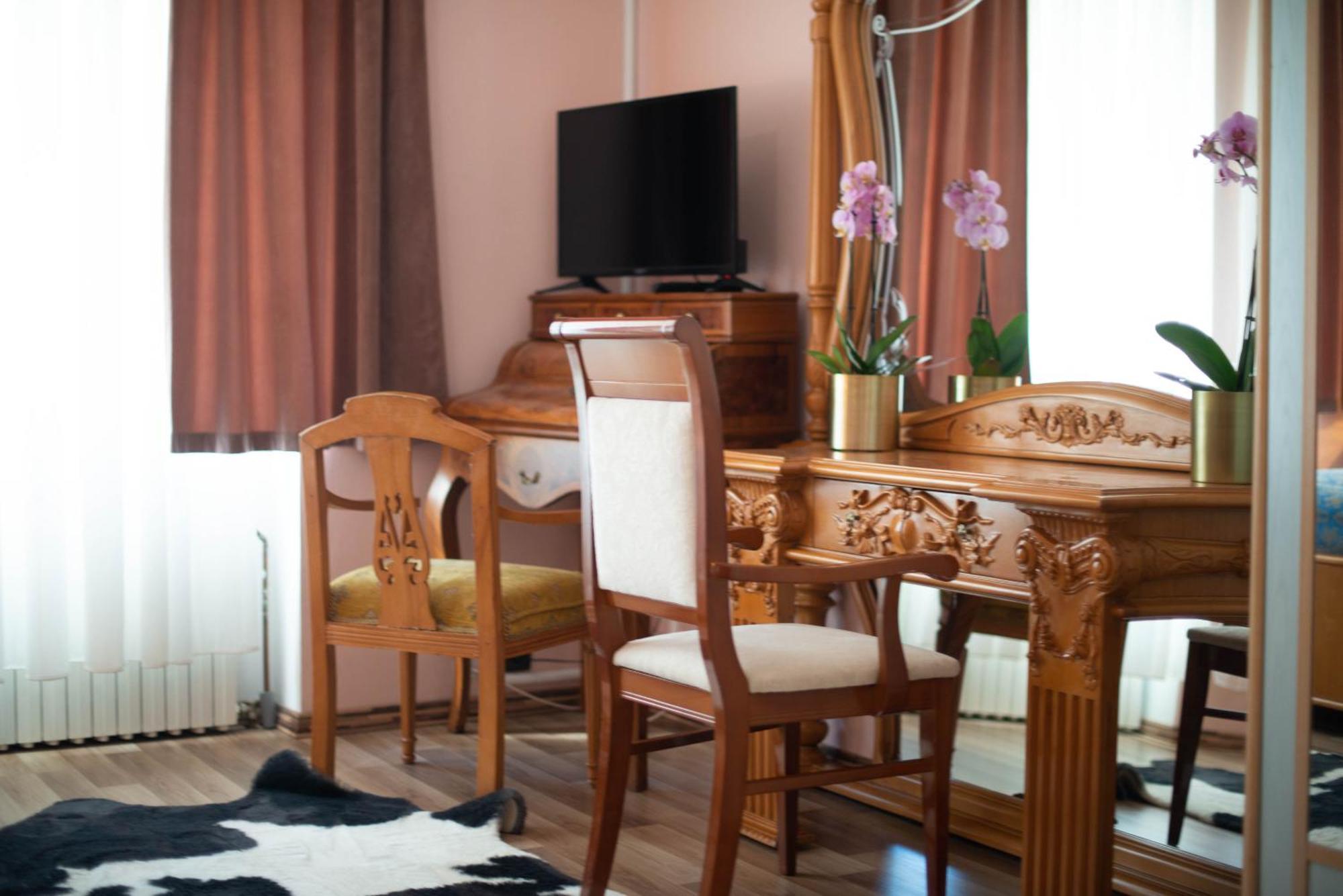 Giovanna Boutique Rooms & Pool Pula Bagian luar foto