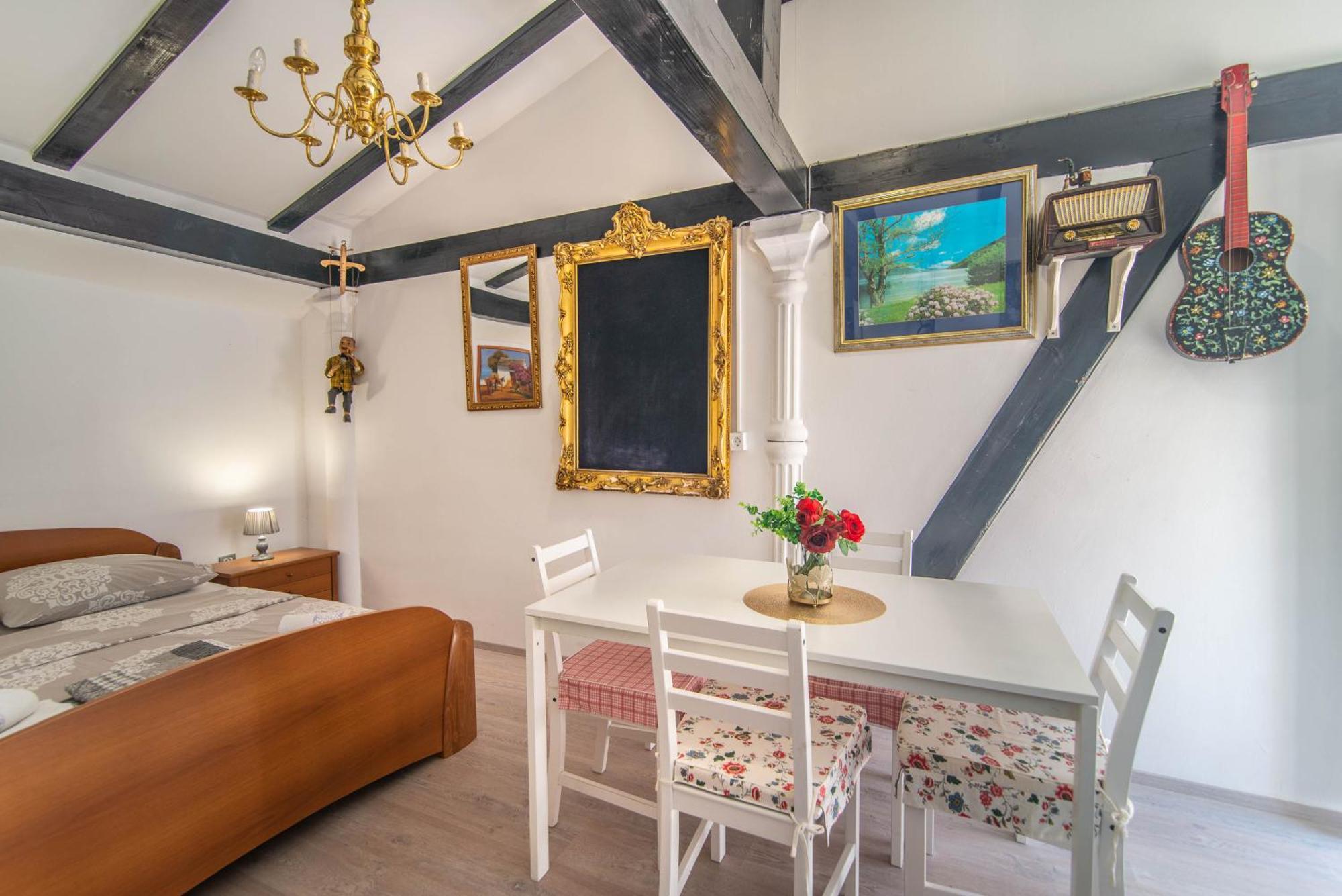 Giovanna Boutique Rooms & Pool Pula Bagian luar foto