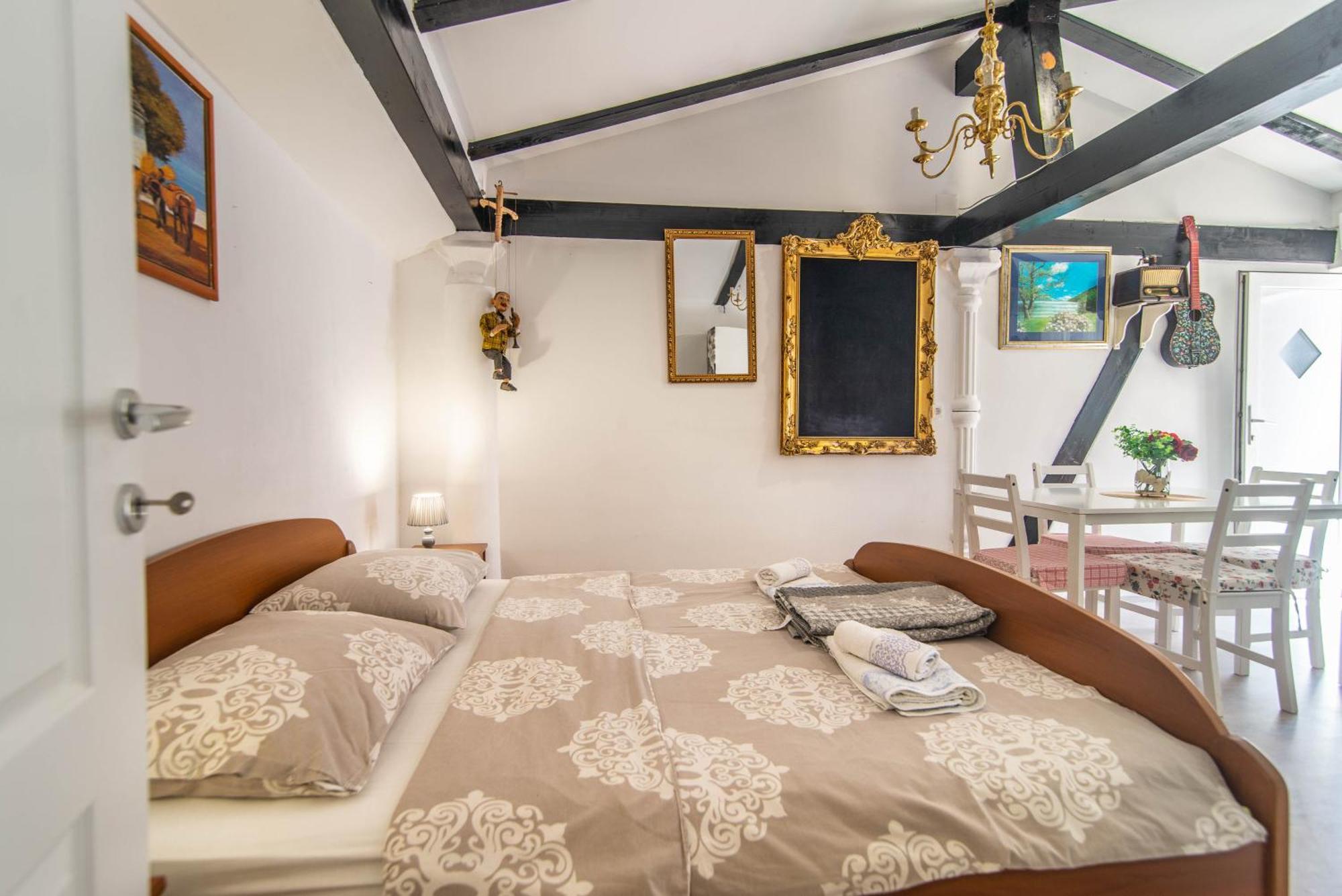 Giovanna Boutique Rooms & Pool Pula Bagian luar foto