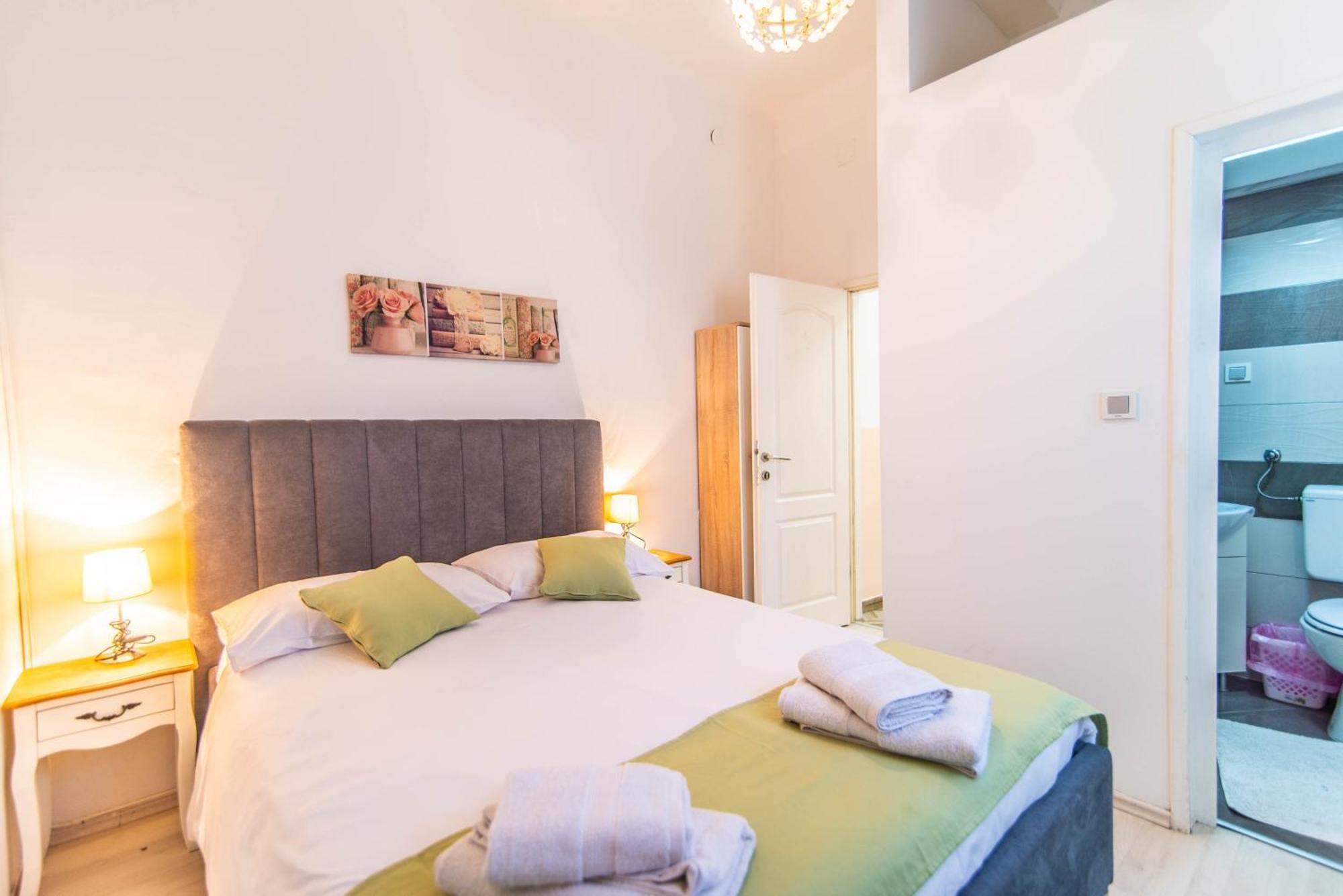 Giovanna Boutique Rooms & Pool Pula Bagian luar foto