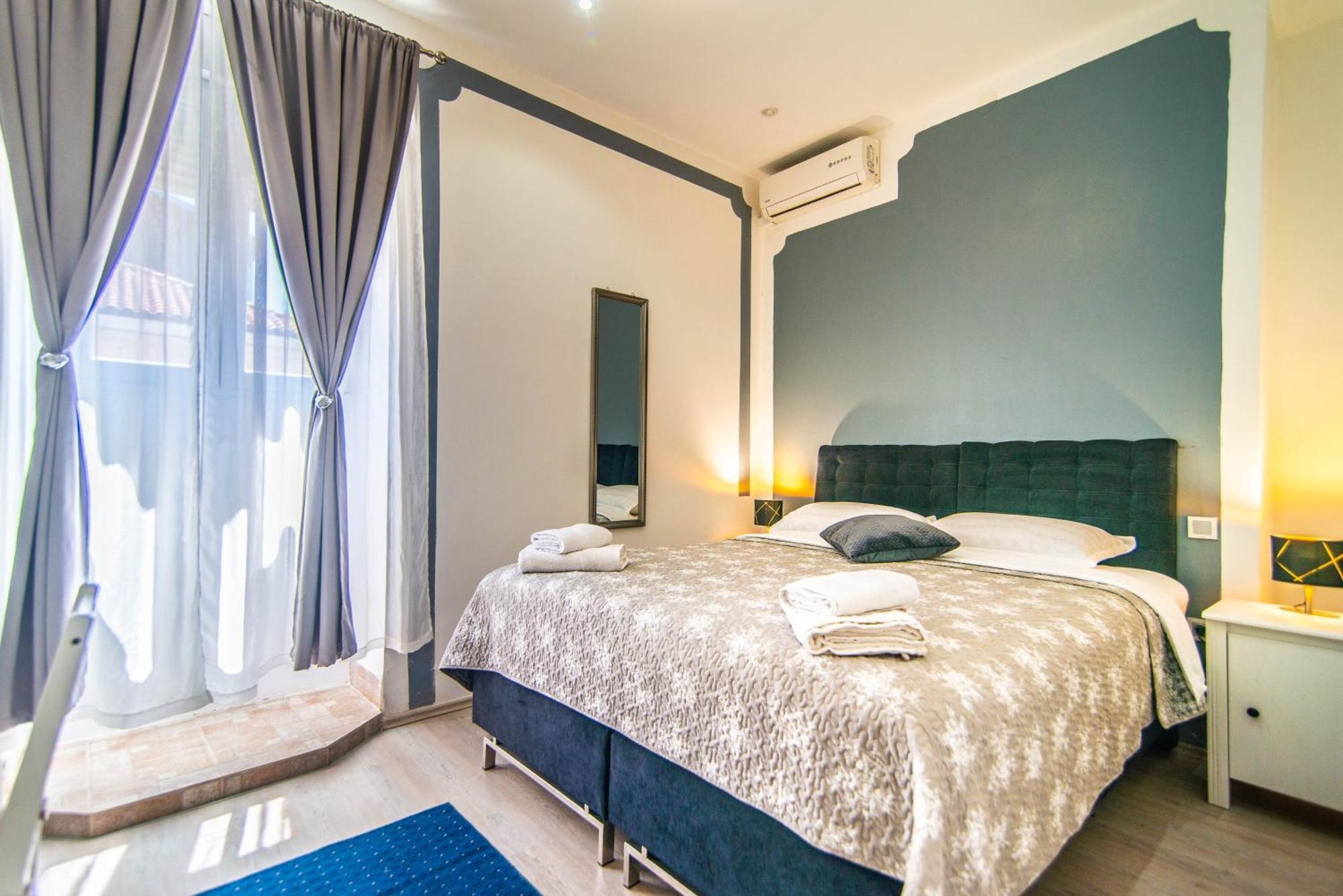 Giovanna Boutique Rooms & Pool Pula Bagian luar foto